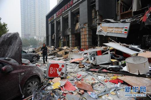 西安餐饮店爆料事件最新,揭露行业潜规则，食品安全引关注